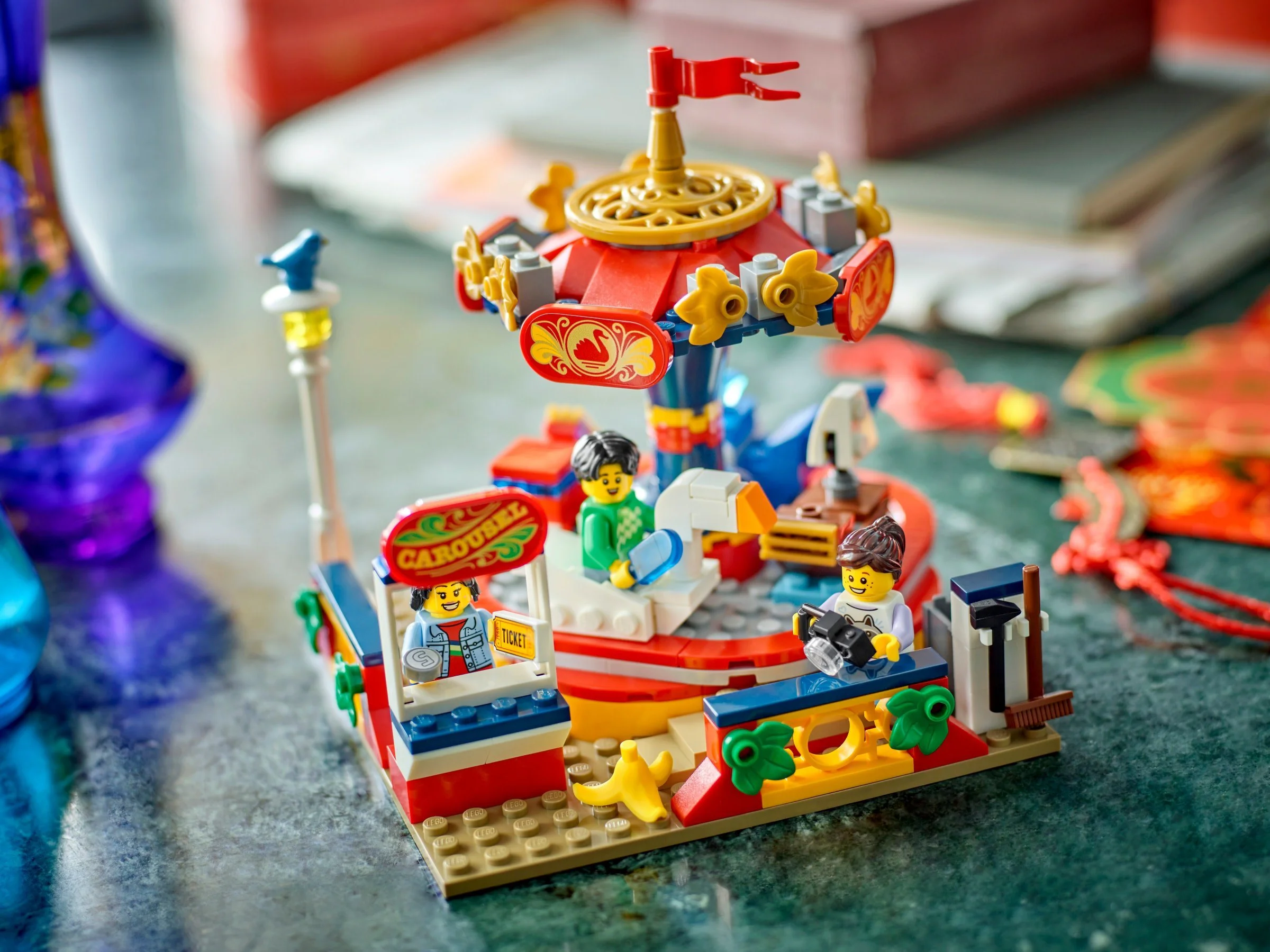 The carousel 乐高 LEGO 40714 image 2