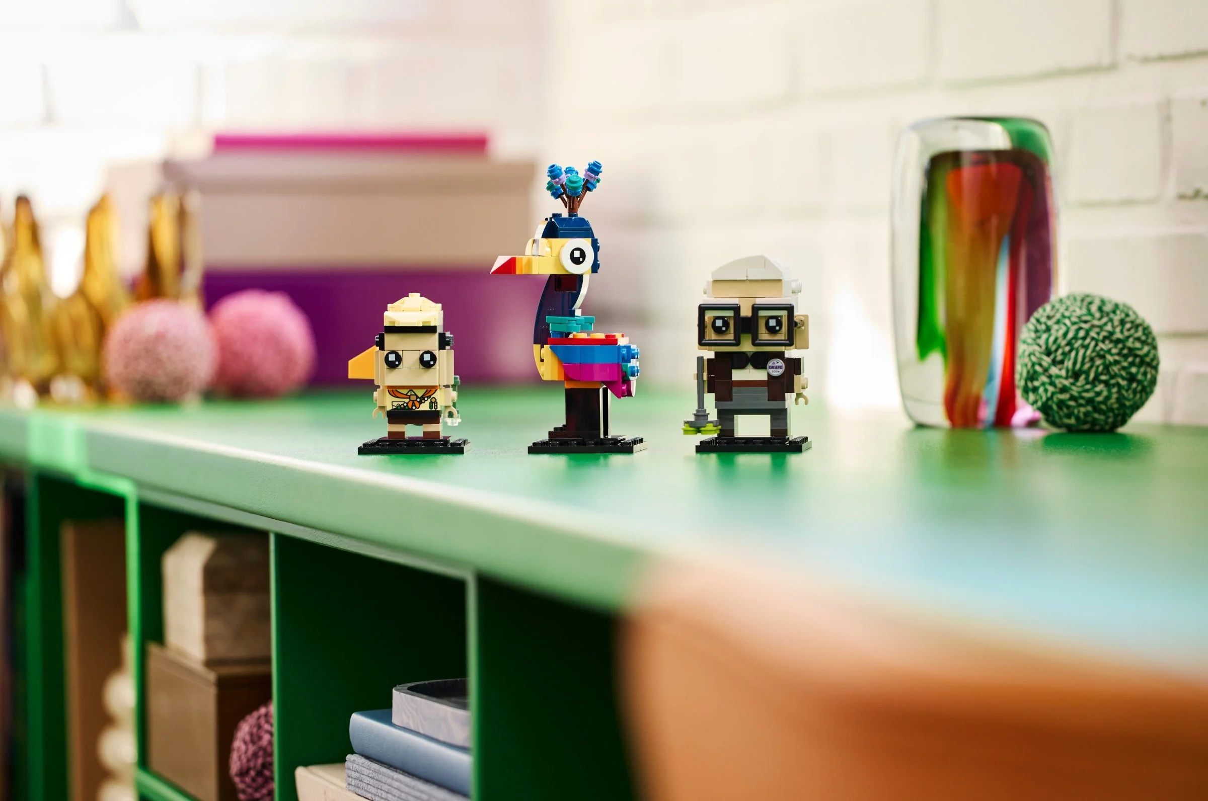 Flying House Travel: Carl, Rowe and Kevin 乐高 LEGO 40752 image 7