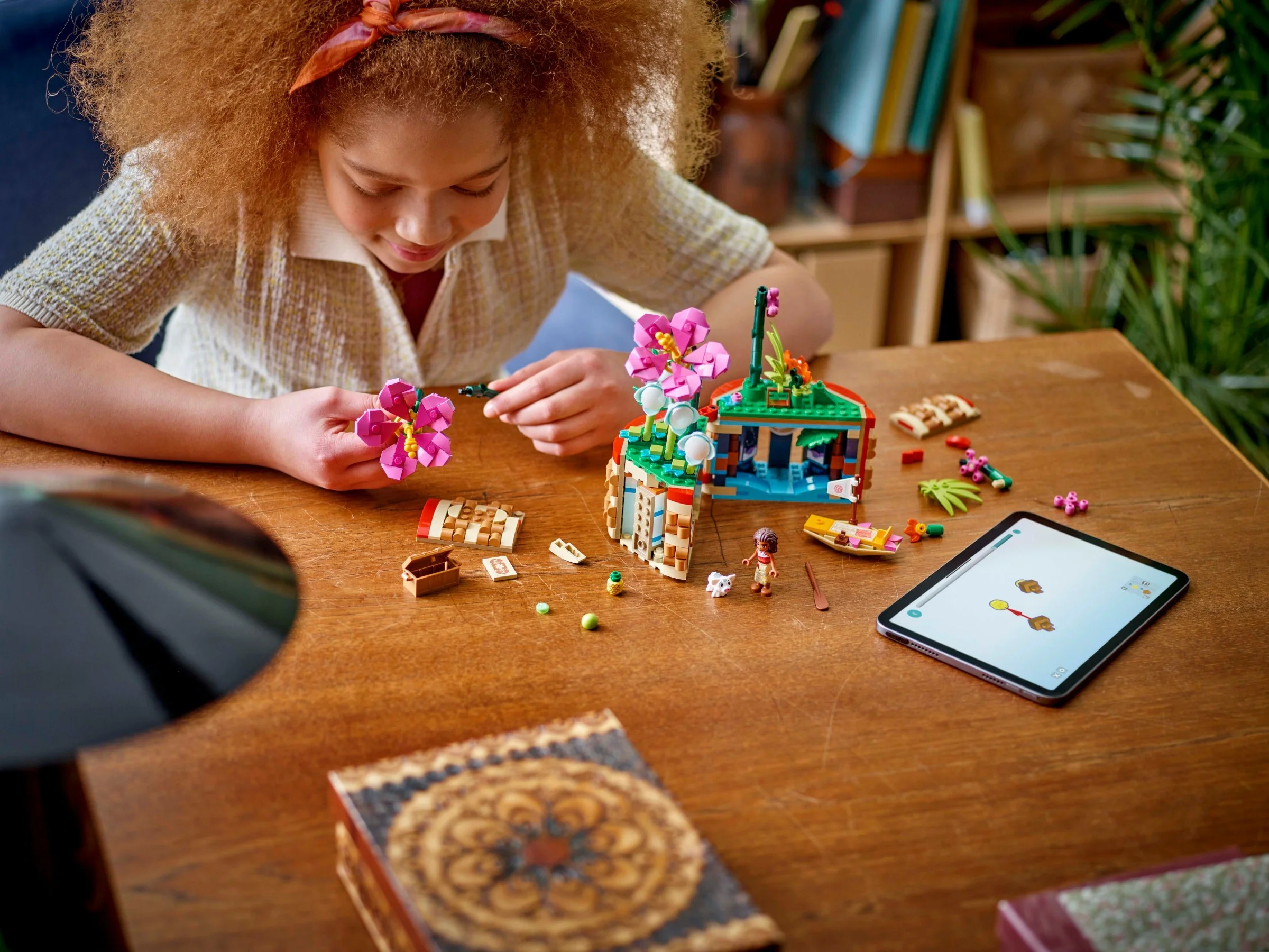 Oceanic Miracle: Moana's creative flower pot 乐高 LEGO 43252 image 7