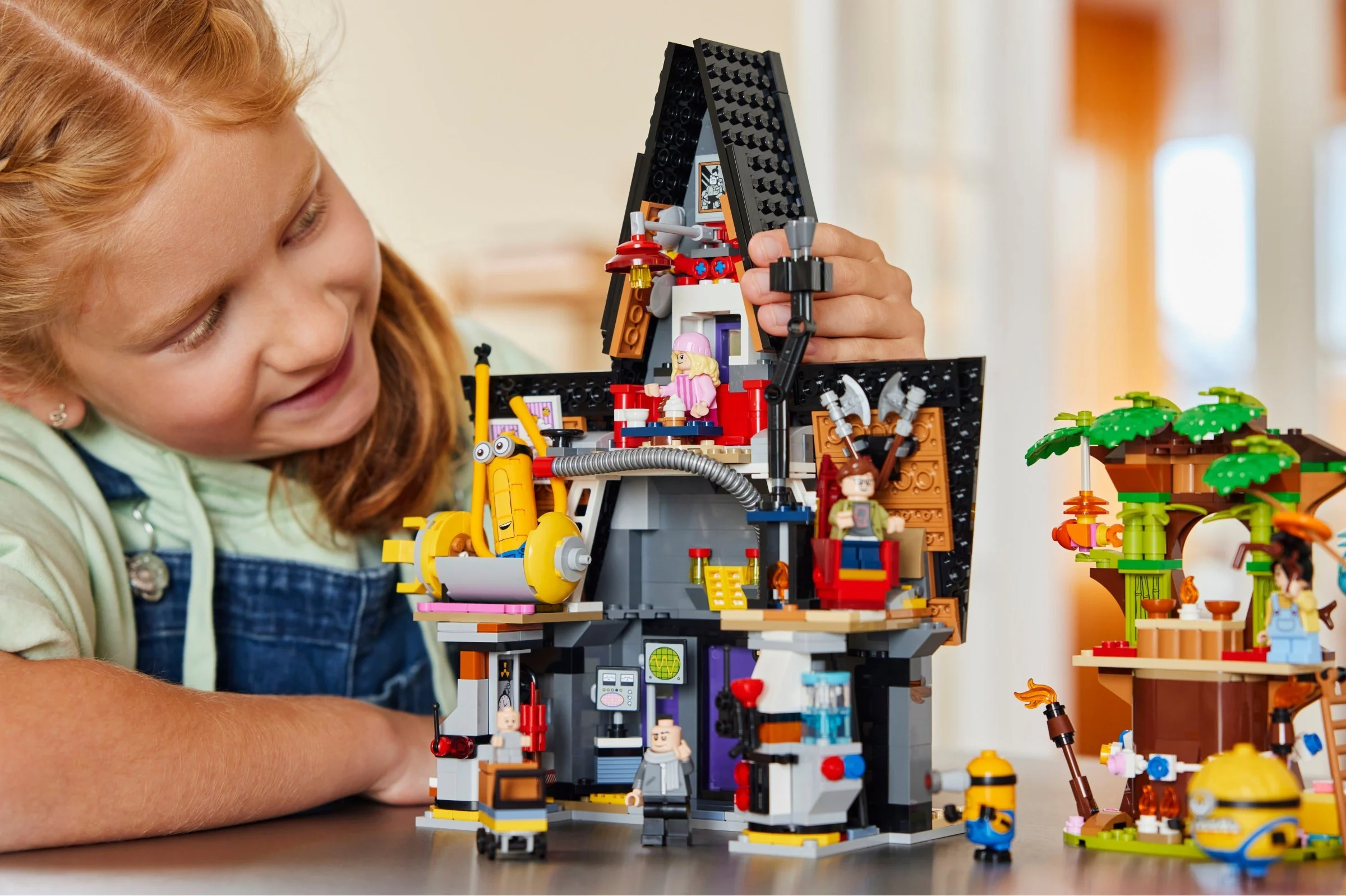 God steals Dad 4: Little Yellow Man and Gru's mansion 乐高 LEGO 75583 image 8