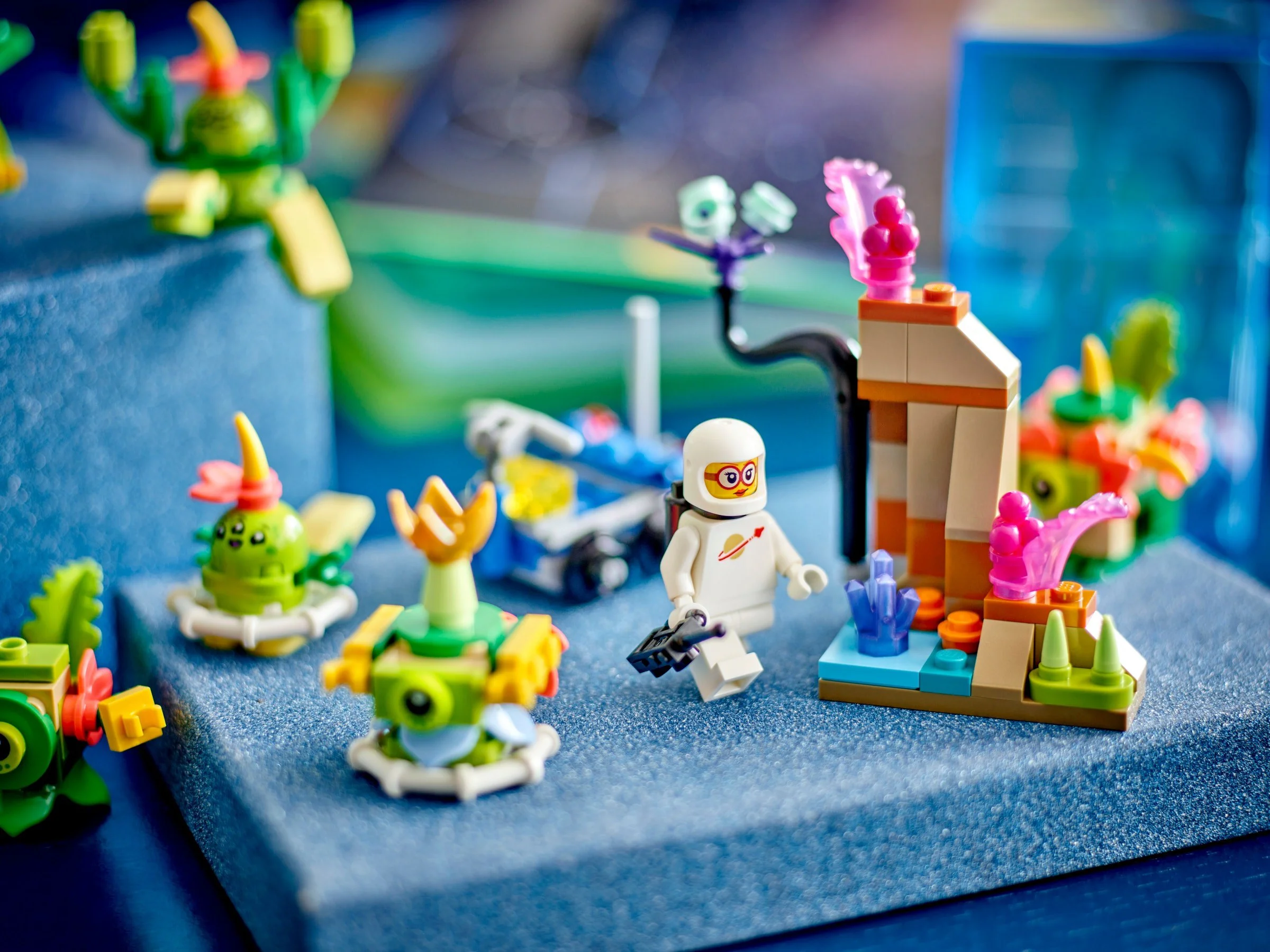 A funny alien suit 乐高 LEGO 40715 image 4