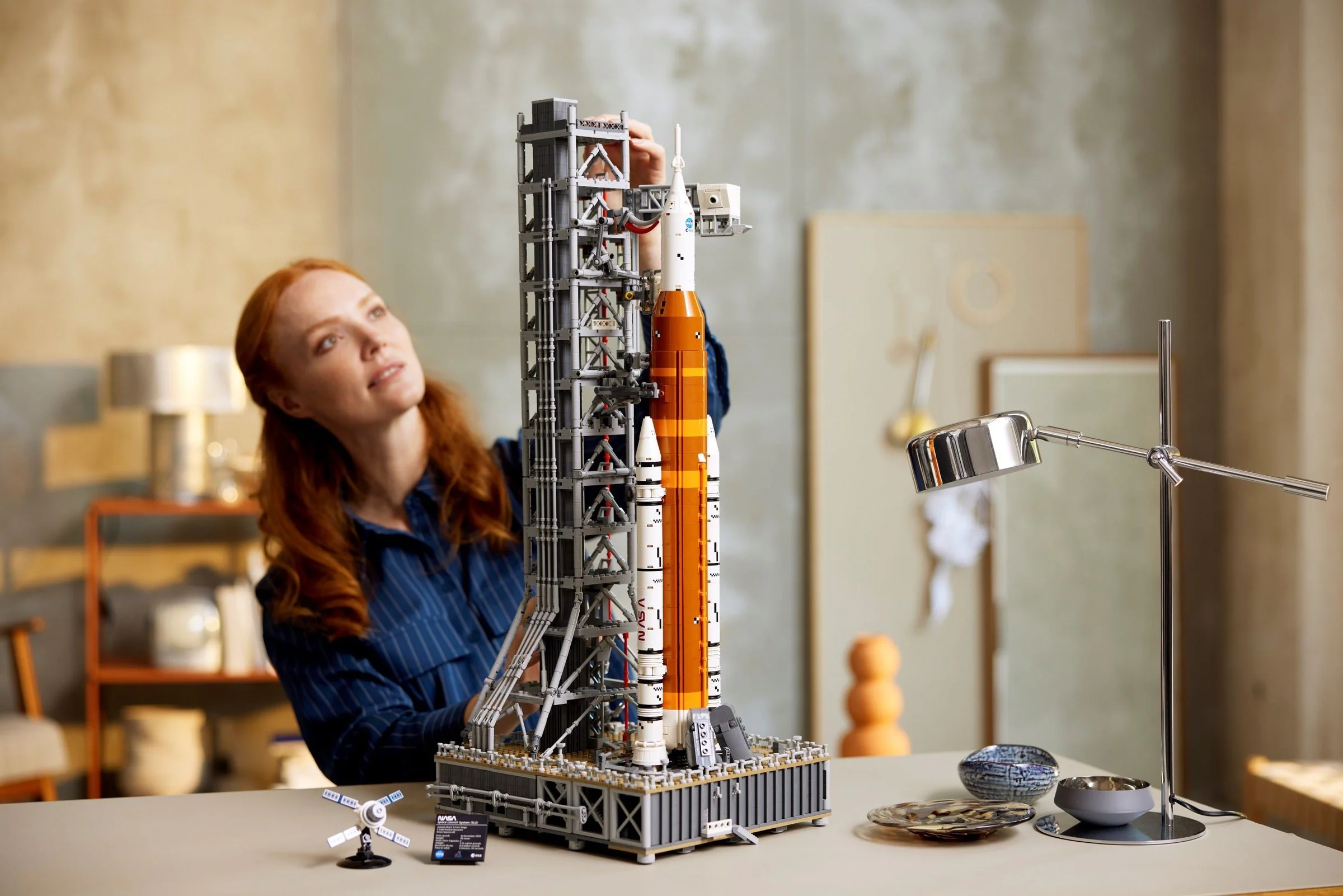 NASA ARTEMIS SPACE LAUNCH SYSTEM 乐高 LEGO 10341 image 6
