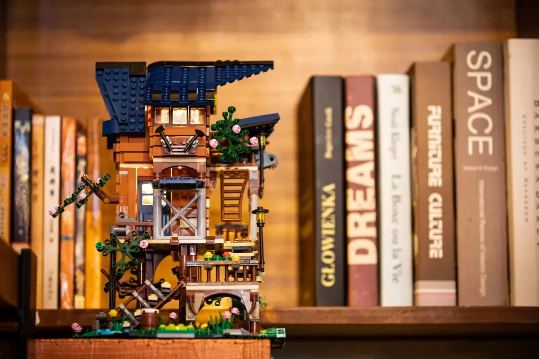 Four Seasons Tree House 咔搭 CaDA/双鹰 DoubleE C66004 image 1