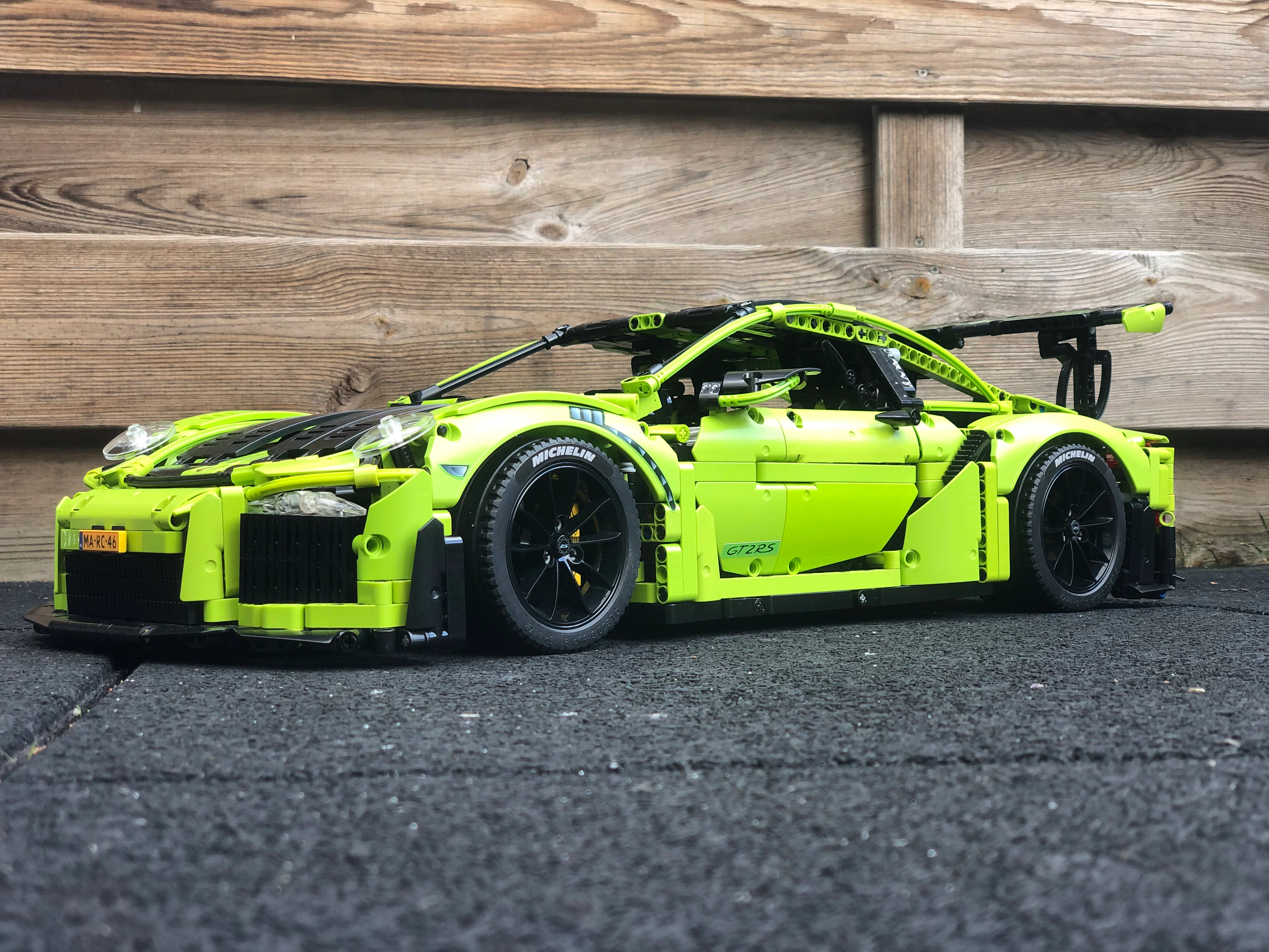 Porsche 911 GT2 RS MOC-59398 image 4