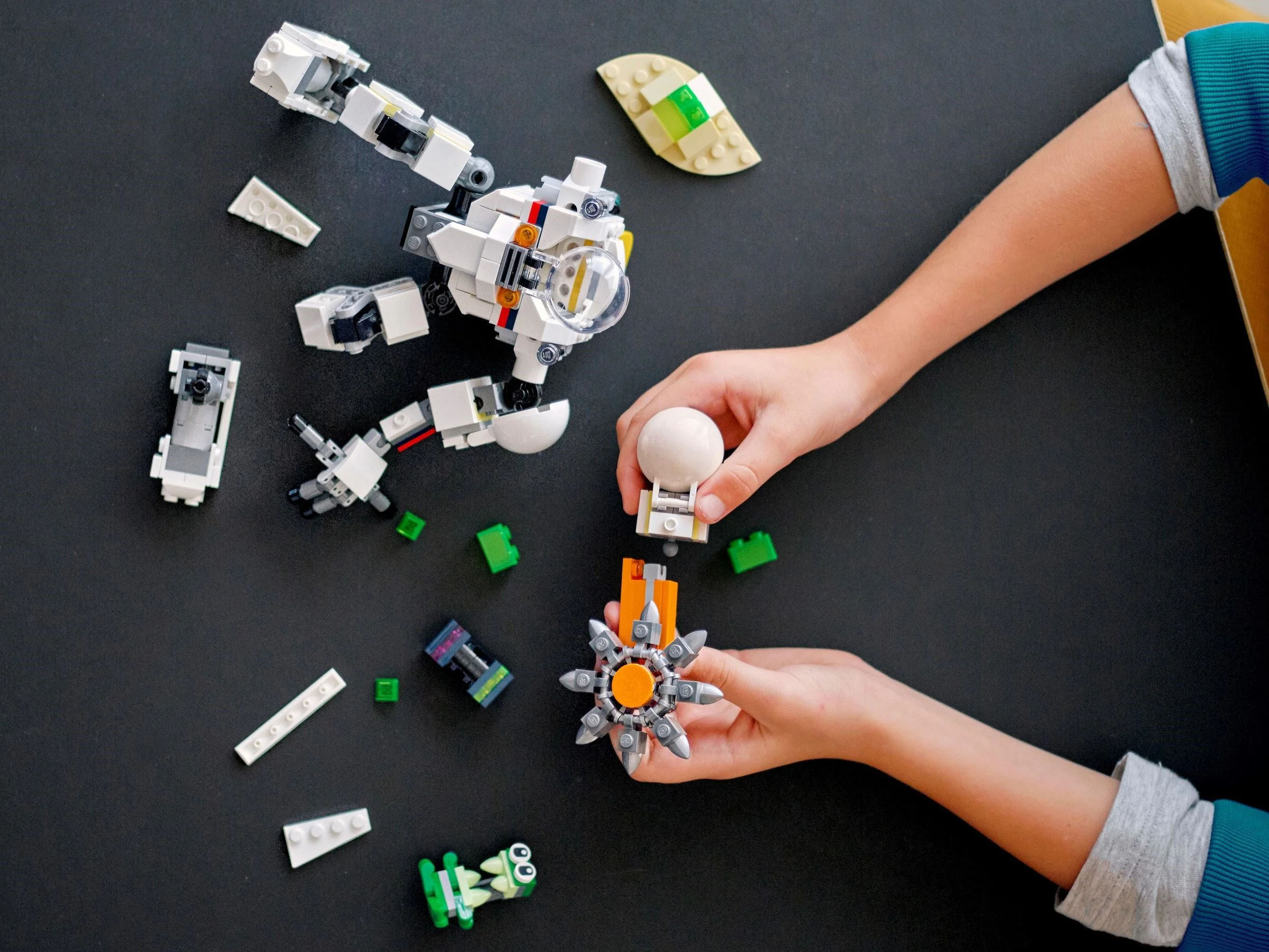 Space mining machine armor 乐高 LEGO 31115 image 4