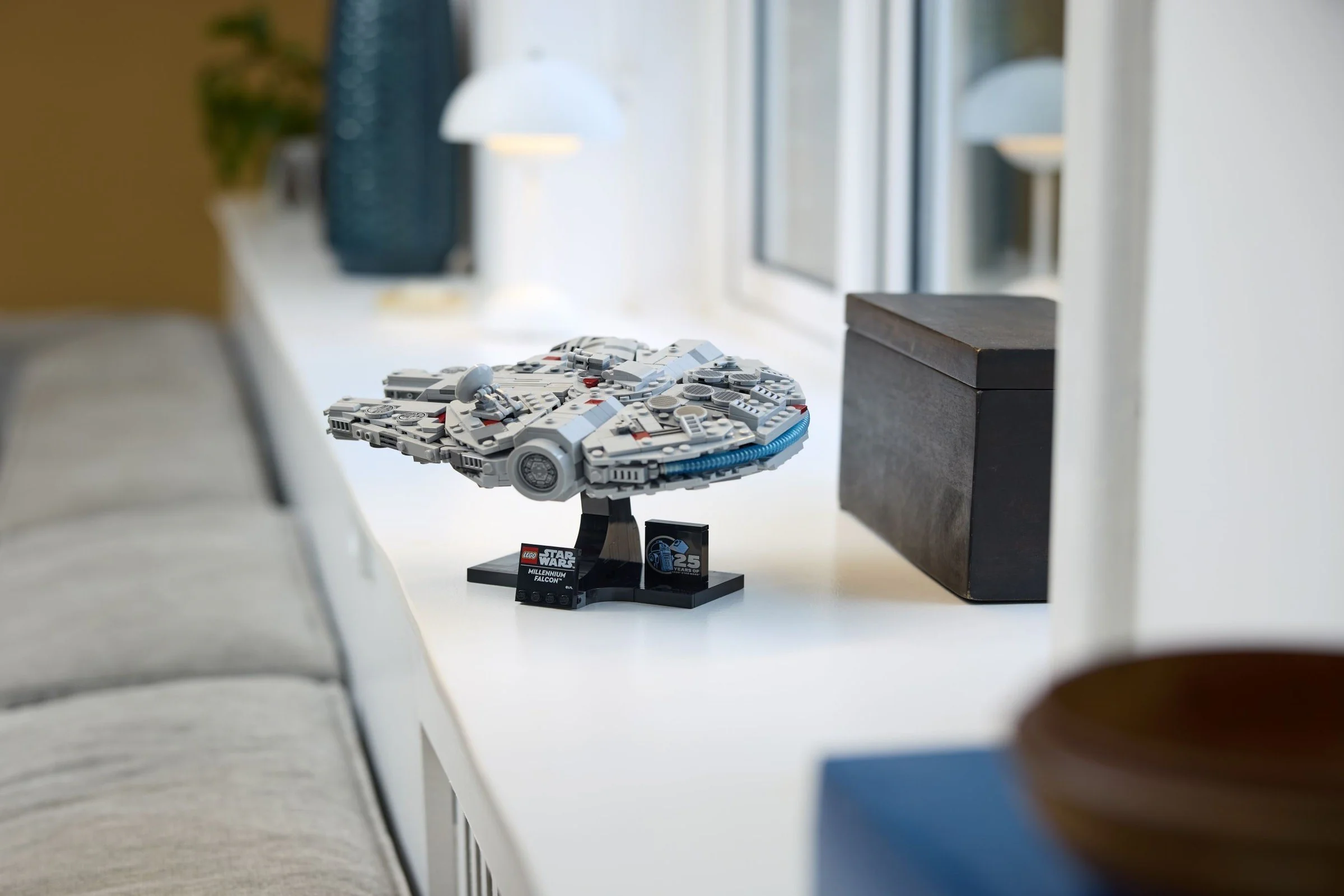 The Millennium Falcon 乐高 LEGO 75375 image 7