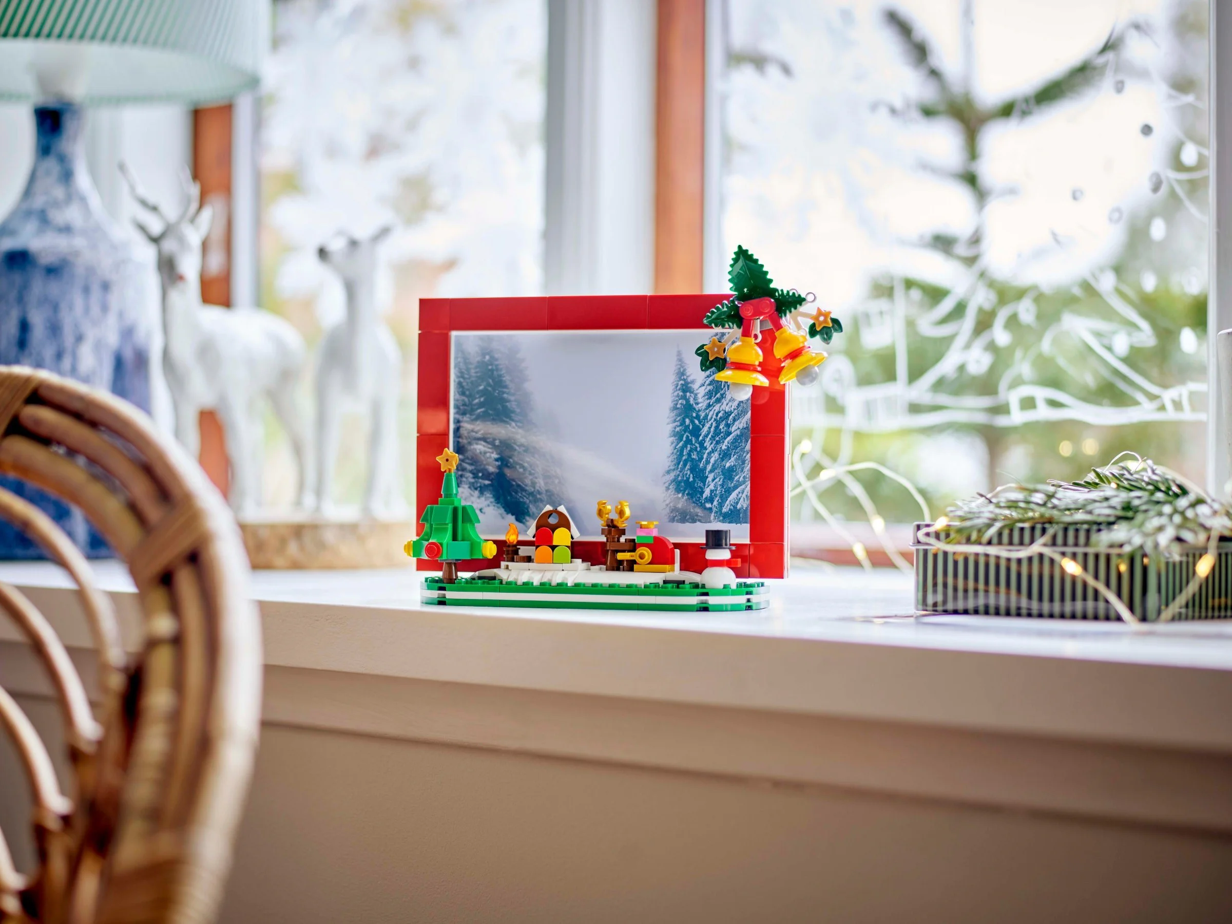 Christmas frame 乐高 LEGO 40702 image 3