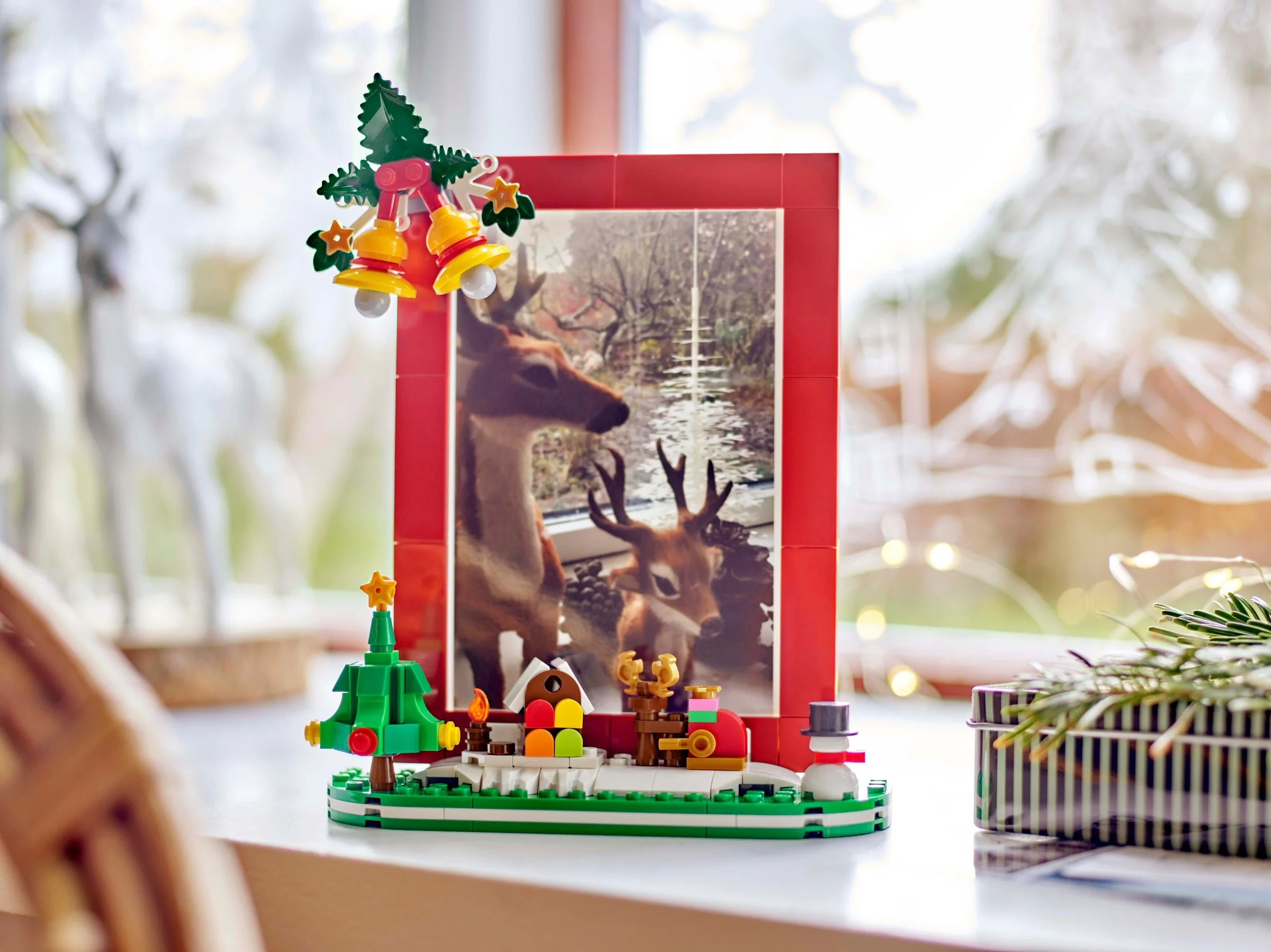 Christmas frame 乐高 LEGO 40702 image 4