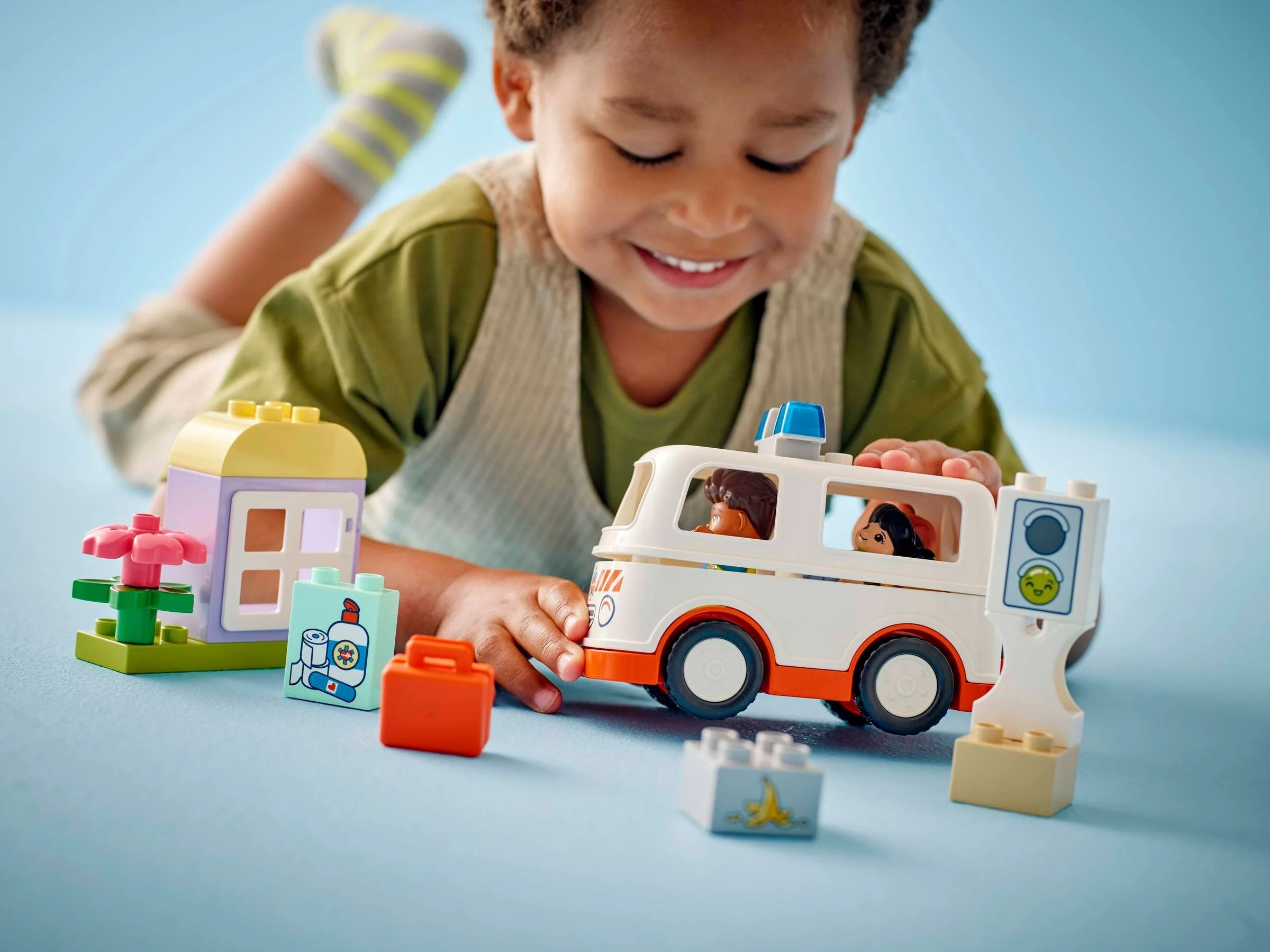 Ambulance emergency 乐高 LEGO 10447 image 6