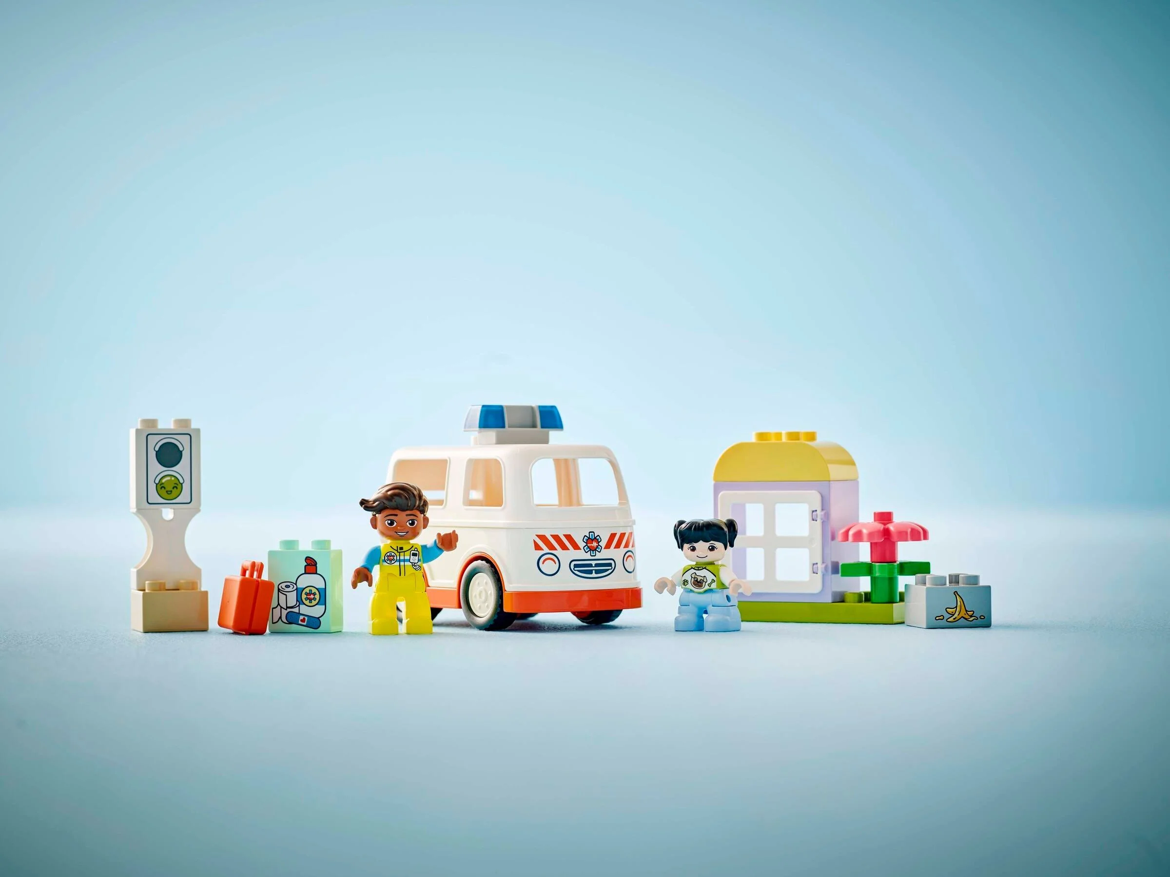 Ambulance emergency 乐高 LEGO 10447 image 8