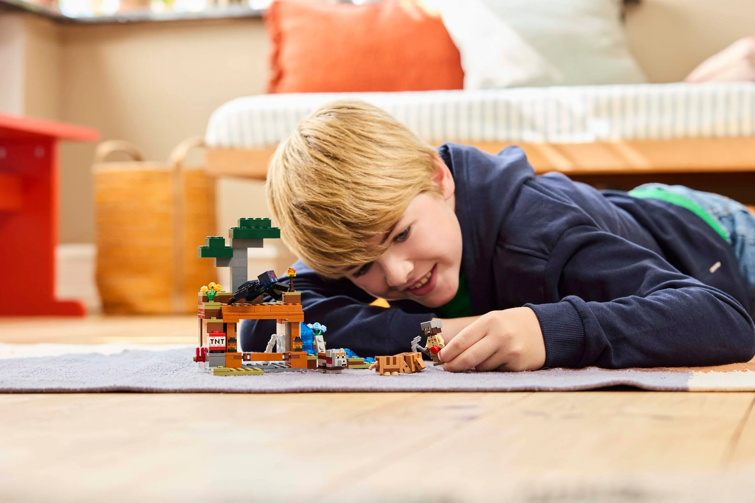 I'll explore the mine 乐高 LEGO 21269 image 8
