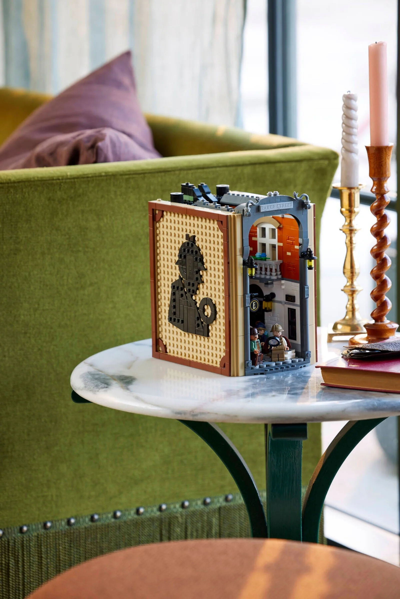 Sherlock Holmes: Bookcase decorations 乐高 LEGO 10351 image 13
