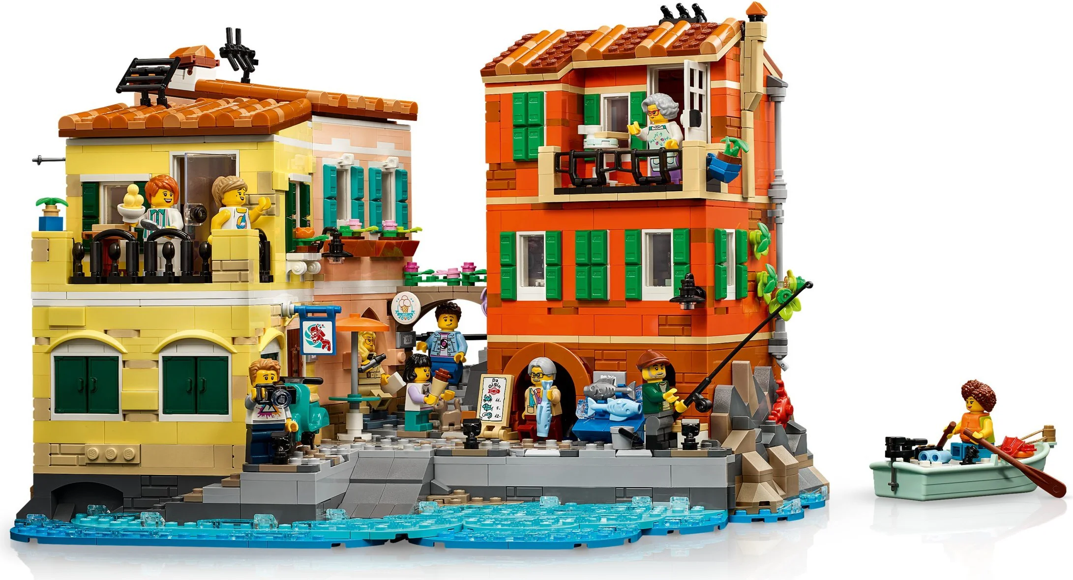 Italian Riviera LEGO 21359 image 4