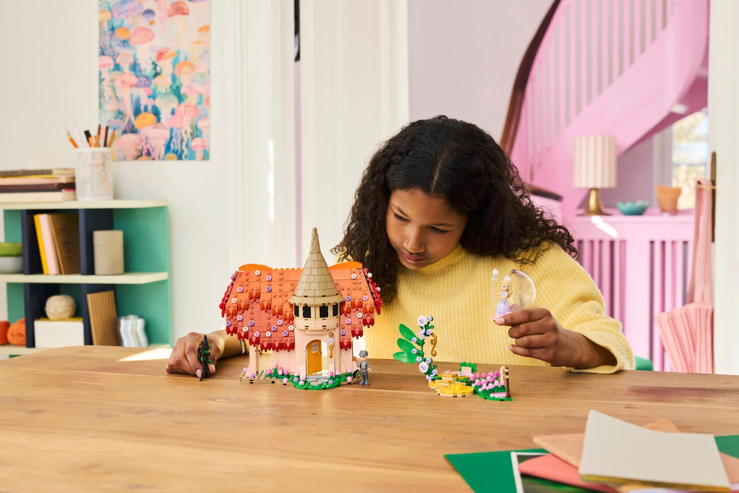 Magical Bad Witch: Glinda & Elphaba Visit Munchkinland LEGO 75690 image 8