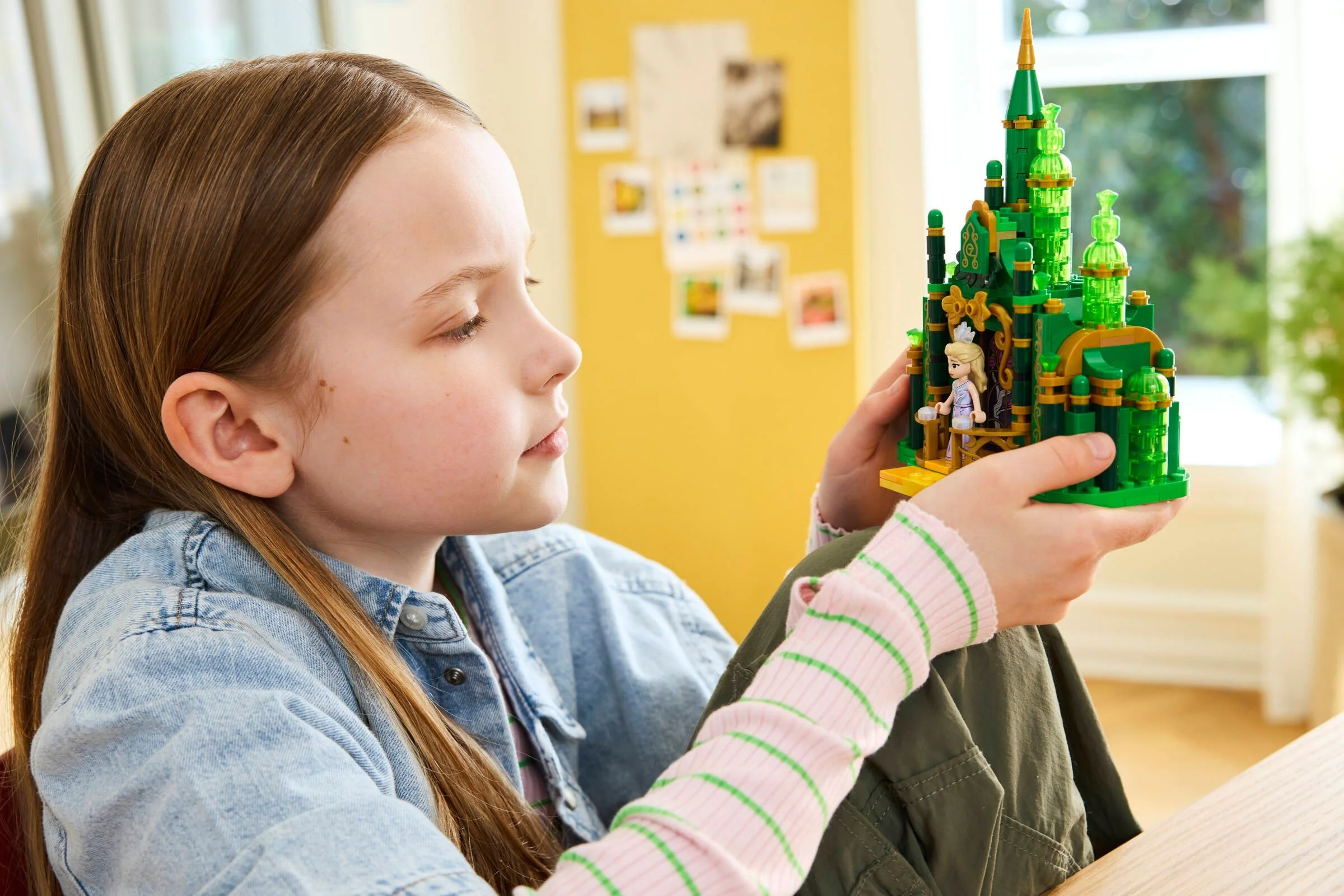 Magical Bad Witch: Emerald City & Kiamo Ko Castle LEGO 75689 image 4