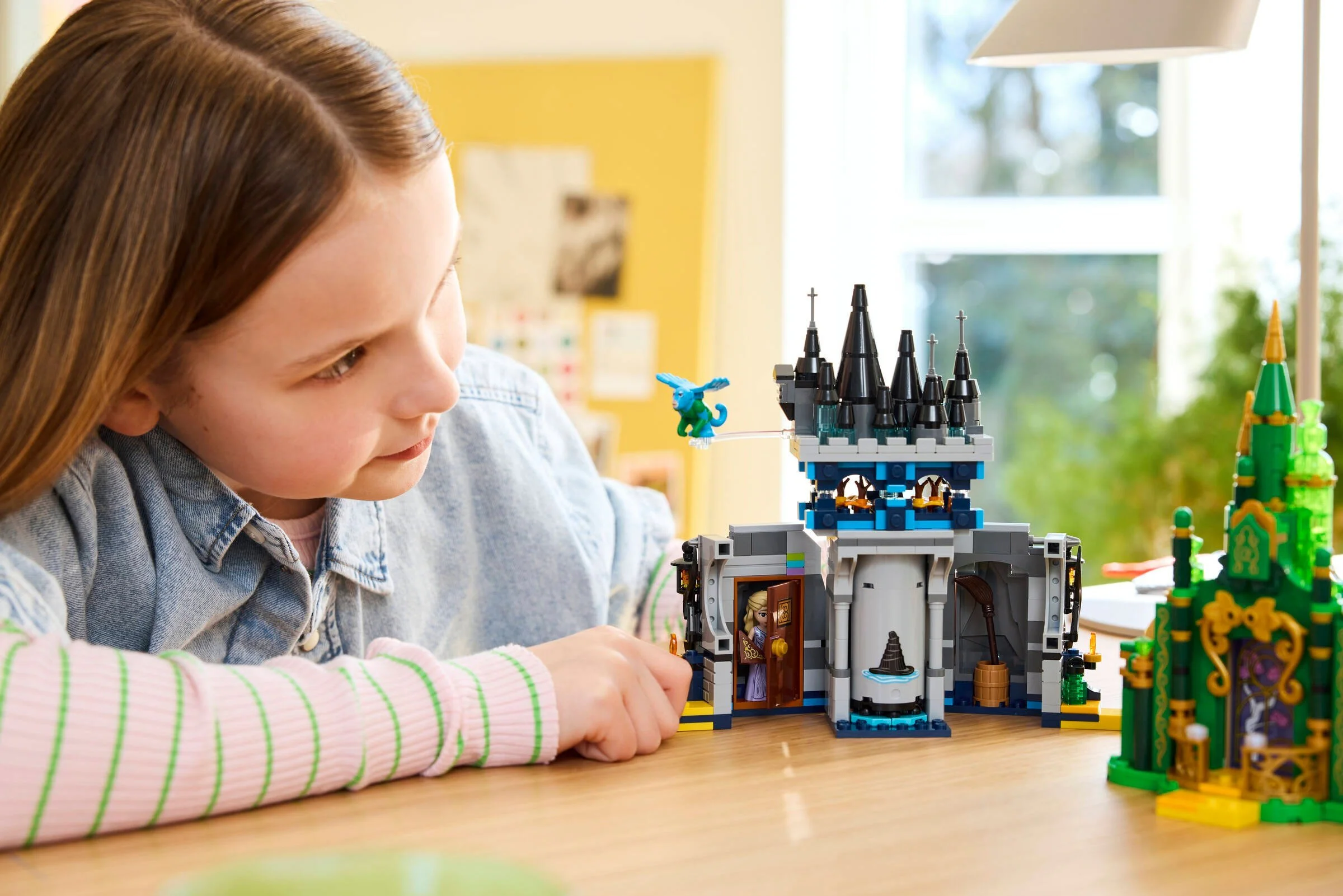 Magical Bad Witch: Emerald City & Kiamo Ko Castle LEGO 75689 image 6