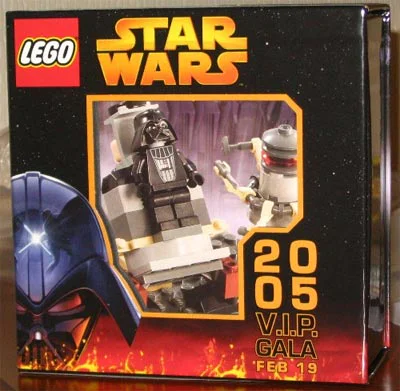 Darth Vader transforms into a Black Knight. 乐高 LEGO TF05 image 4