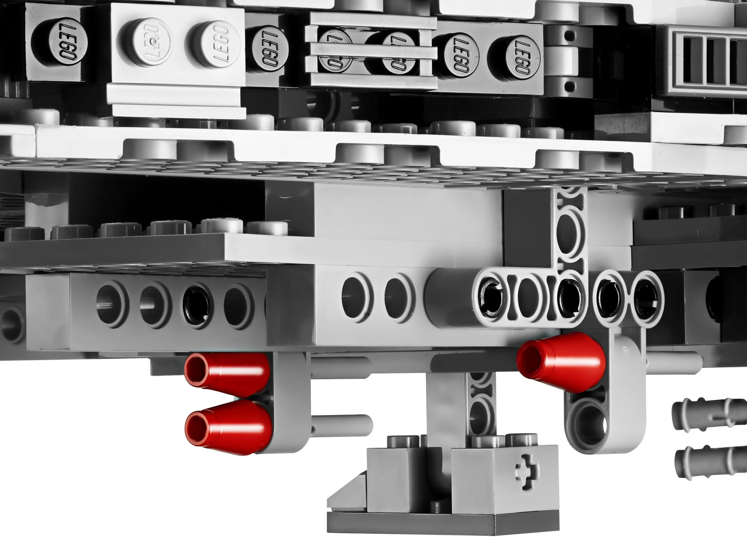 The Millennium Falcon 乐高 LEGO 7965 image 2
