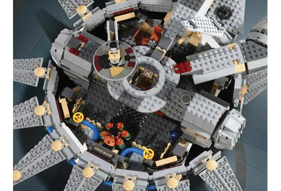 Qian Nian Shū Hào (Thousand-Year Falcon) 乐高 LEGO 4504 image 4