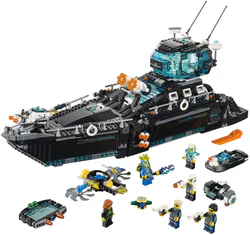 Super operative: Maritime command post