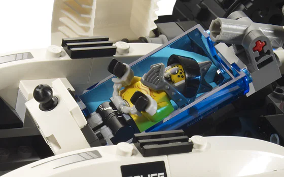 Space P.D. 3: Prisoner Car 乐高 LEGO 5979 image 5
