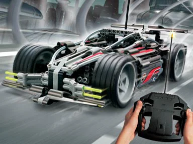 Crazy Racing: Supersonic Remote Control Cars 乐高 LEGO 8366 image 1