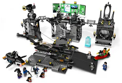 Bat Cave: Penguin and Frozen Invasion