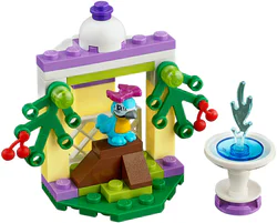 Good friend: parrot's cabin