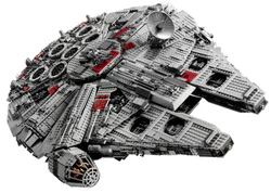 Ultimate Collector's Millennium Falcon Edition