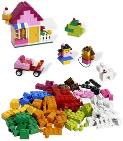 Creative spelling: pink creative box