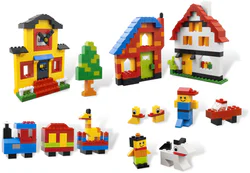 CREATIVE SPELLING: LEGO XXL SUPER LARGE BOX