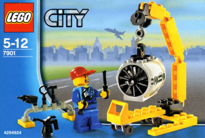 Airport: Aircraft Mechanic LEGO 7901 image 2