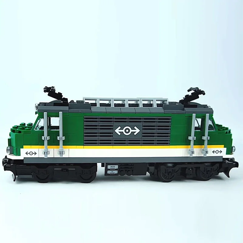 Freight train 02118 image 9