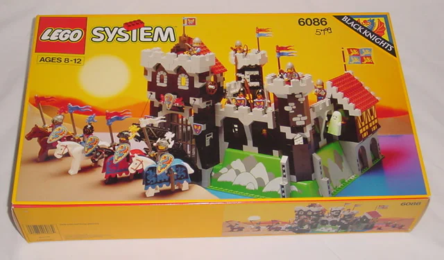 Castle: Black Knight: Black Knight's Castle LEGO 6086 image 2