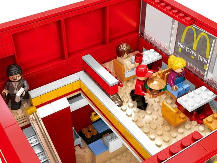 Mini-Street View: Four to one McDonald's Flag Shop, Light Street View 森宝 SEMBO SD6901 image 5