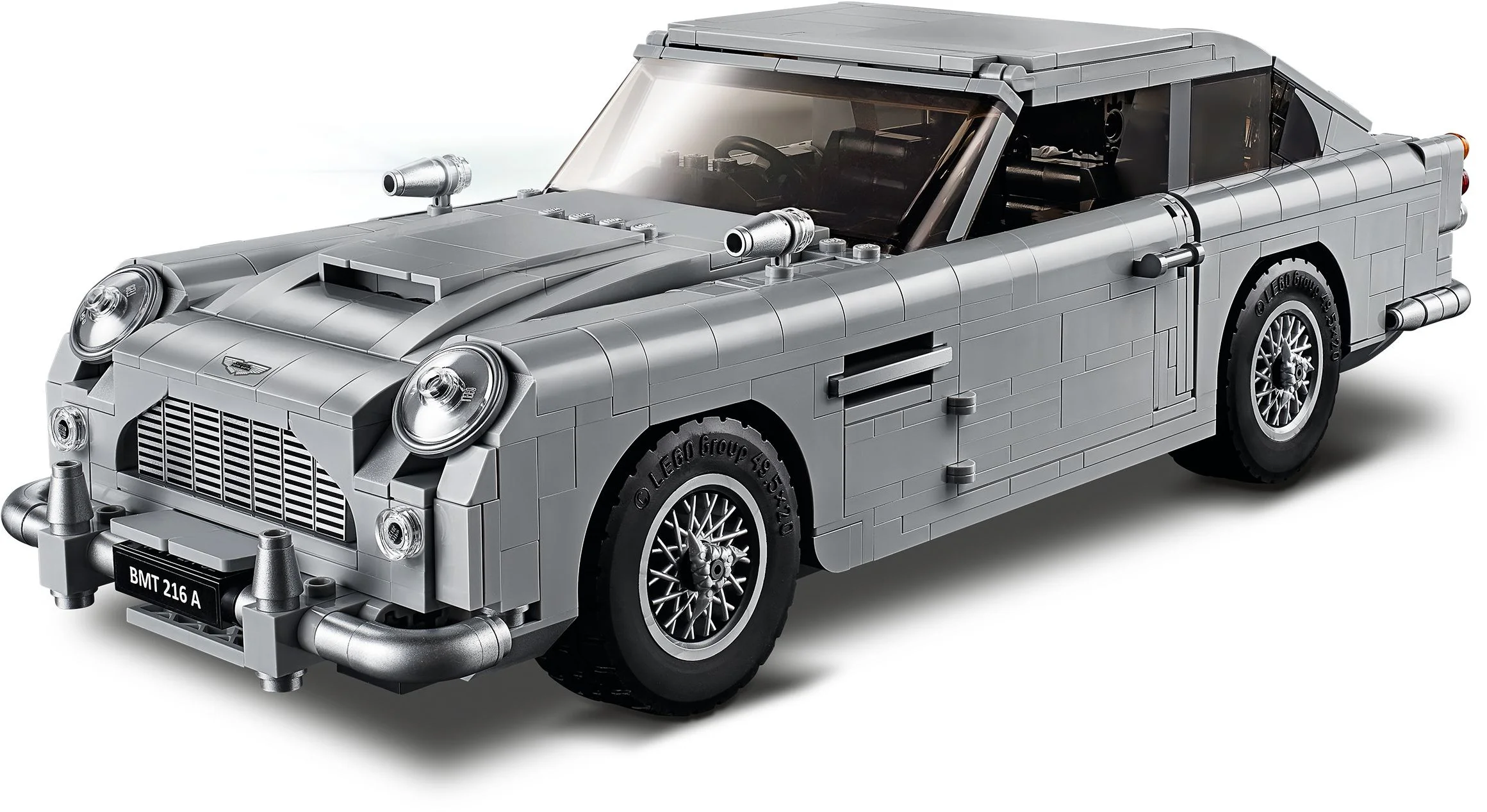James Bond Aston Martin DB5 sports car X19047