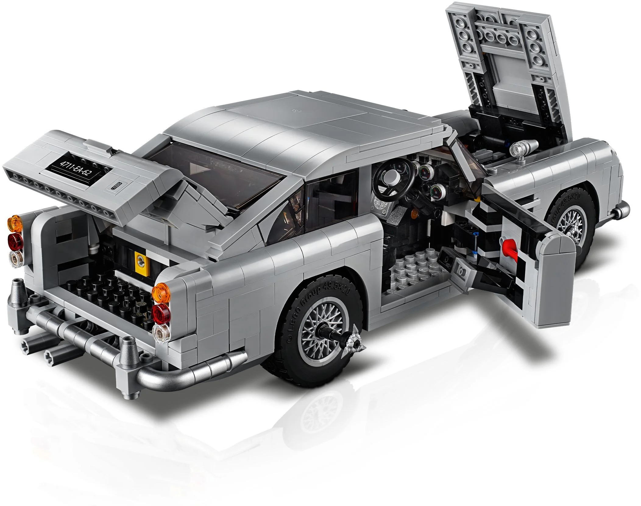 James Bond Aston Martin DB5 sports car X19047 image 2
