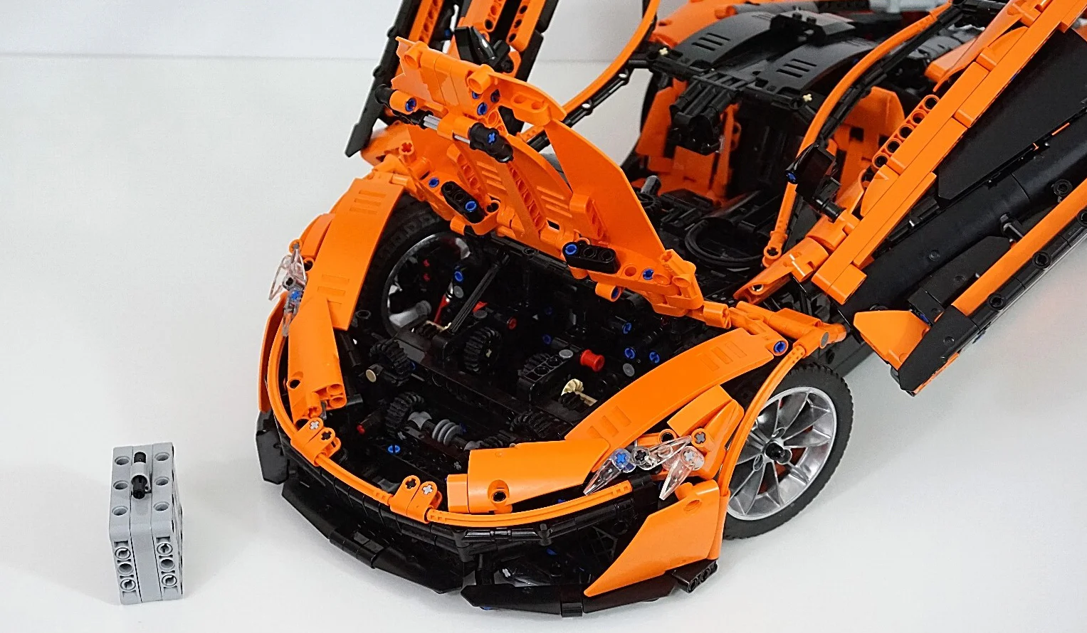 McLaren P1 hypercar 1:8 悦创 HAPPYBUILD/信宇科技 XQ1001-A image 80