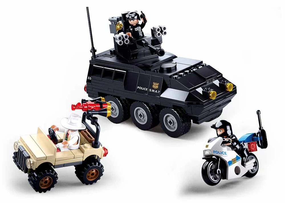 Entire Police Force Mobilized: Specialized Armored Fighting Vehicle 小鲁班 Sluban M38-B0655 image 3