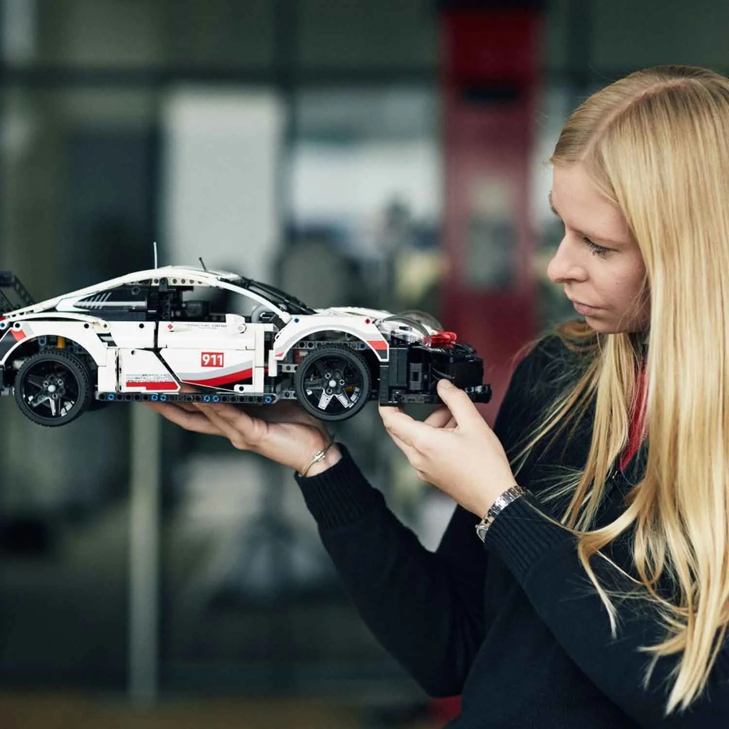 Porsche 911 RSR 71008 image 14