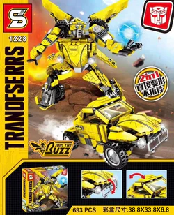 Transforming robot: Hornet