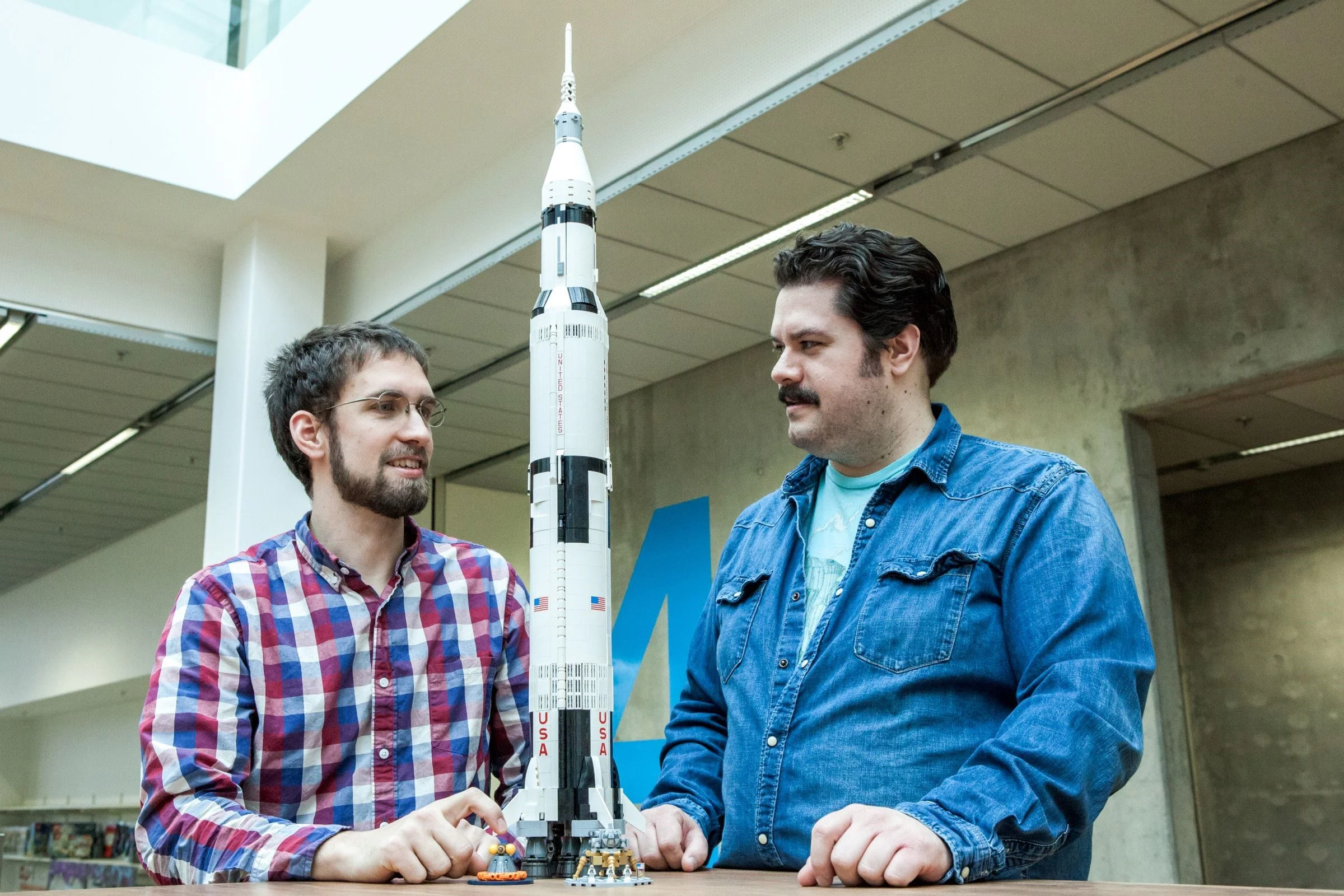 LEGO NASA Apollo Saturn V 鹰牌 无号 image 20