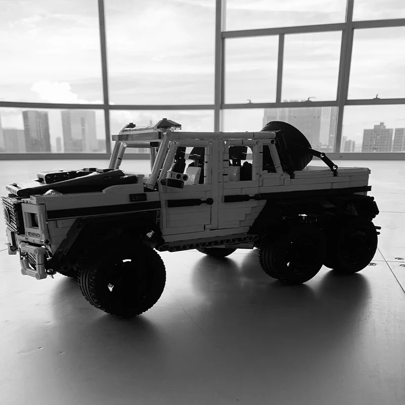 MERCEDES G63 AMG 6X6 1:8 雷尔娱乐 LE-J901D image 14