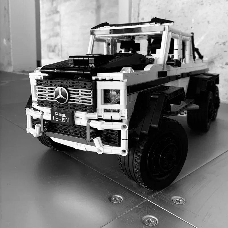 MERCEDES G63 AMG 6X6 1:8 雷尔娱乐 LE-J901D image 16