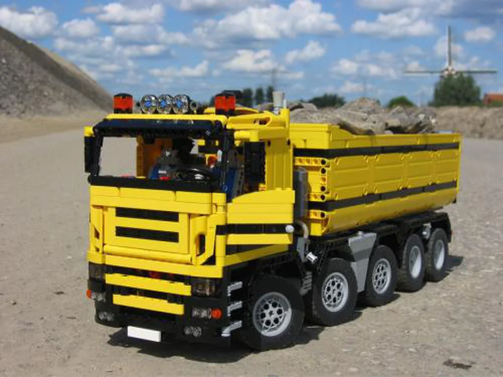 TRUCK, DUMP MOC-0230 image 1