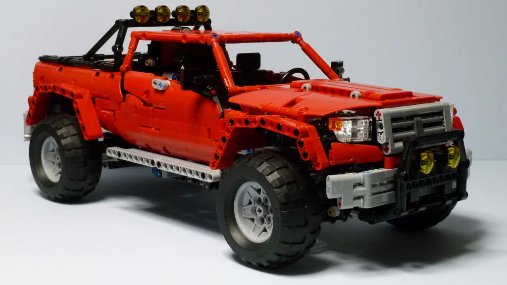 Land Cruiser Truck MOC-2139 image 1
