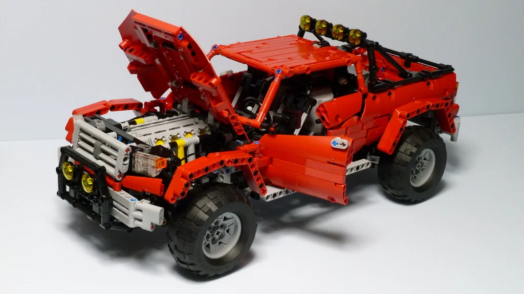 Land Cruiser Truck MOC-2139 image 2