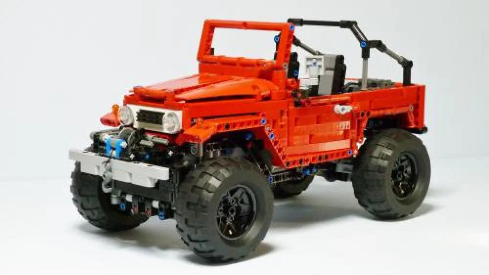 TOYOTA FJ40 CRAWLER MOC-4889