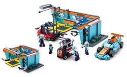 Equator racing: auroral maintenance station
