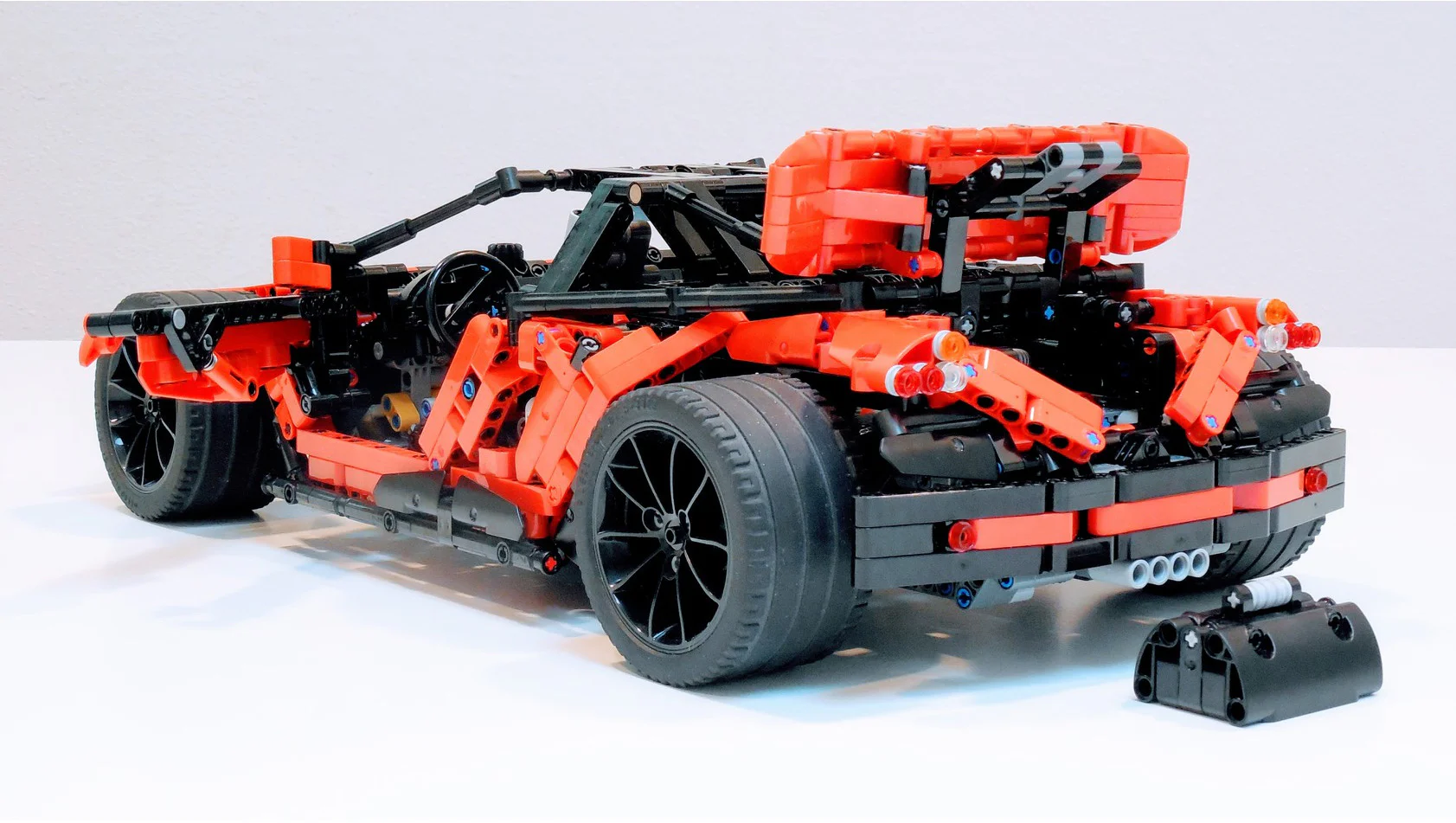 Hammerhead - Solid Super Car 1:9 MOC-19704 image 4